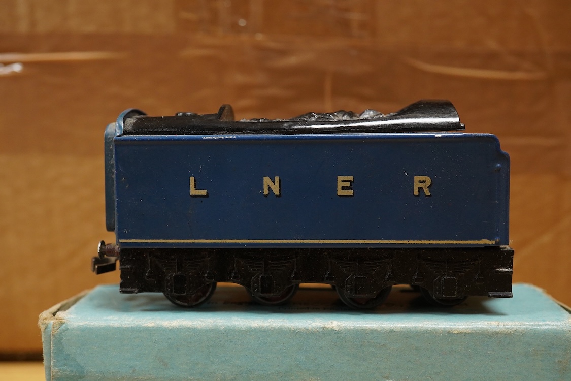 A collection of Hornby Dublo railway for 3-rail running, including three boxed locomotives; an LNER class A4 4-6-2 tender locomotive, Sir Nigel Gresley 7 (EDL1), a BR Duchess of Montrose 46232 (EDL12), and a BR class N2